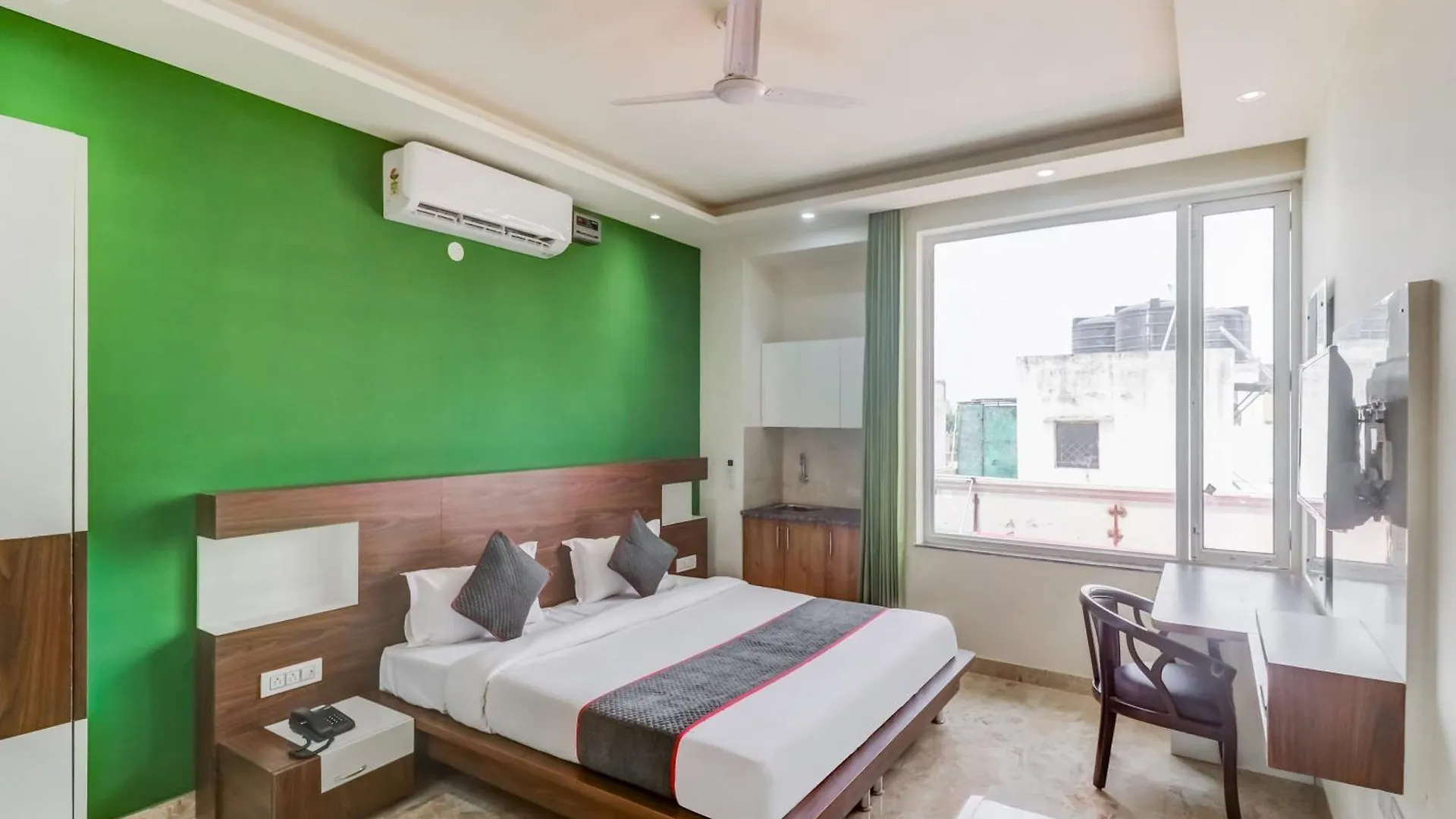 גורגאון Hotel O Metro Suites