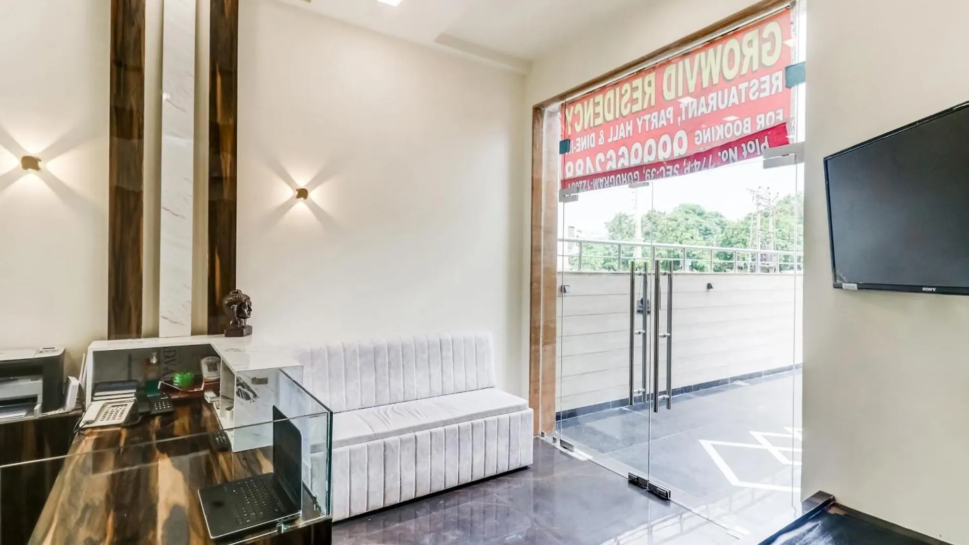 גורגאון Hotel O Metro Suites