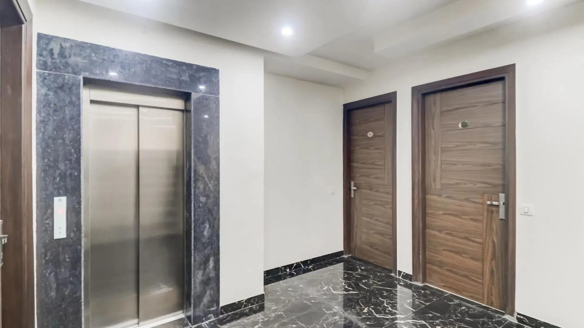 גורגאון Hotel O Metro Suites הודו
