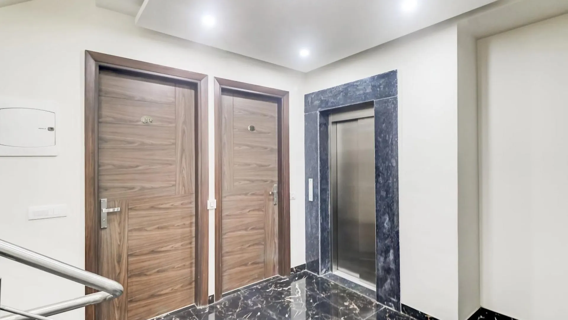 גורגאון Hotel O Metro Suites